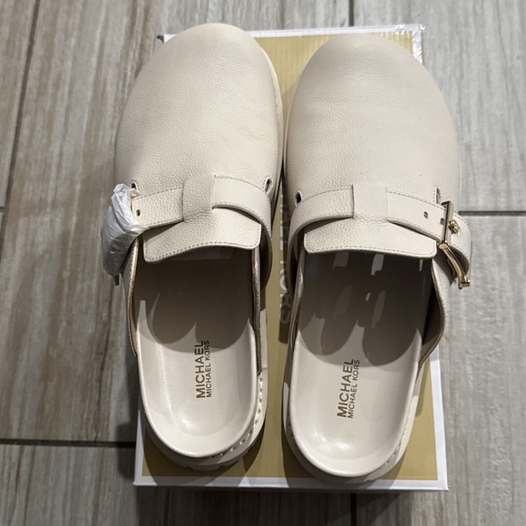 Michael Kors Easton Flat Leather Clog Light Cream Size 10 - Picture 4 of 7